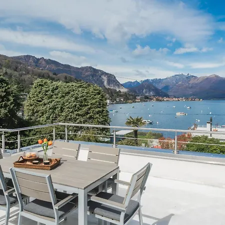 Chiara Stresa